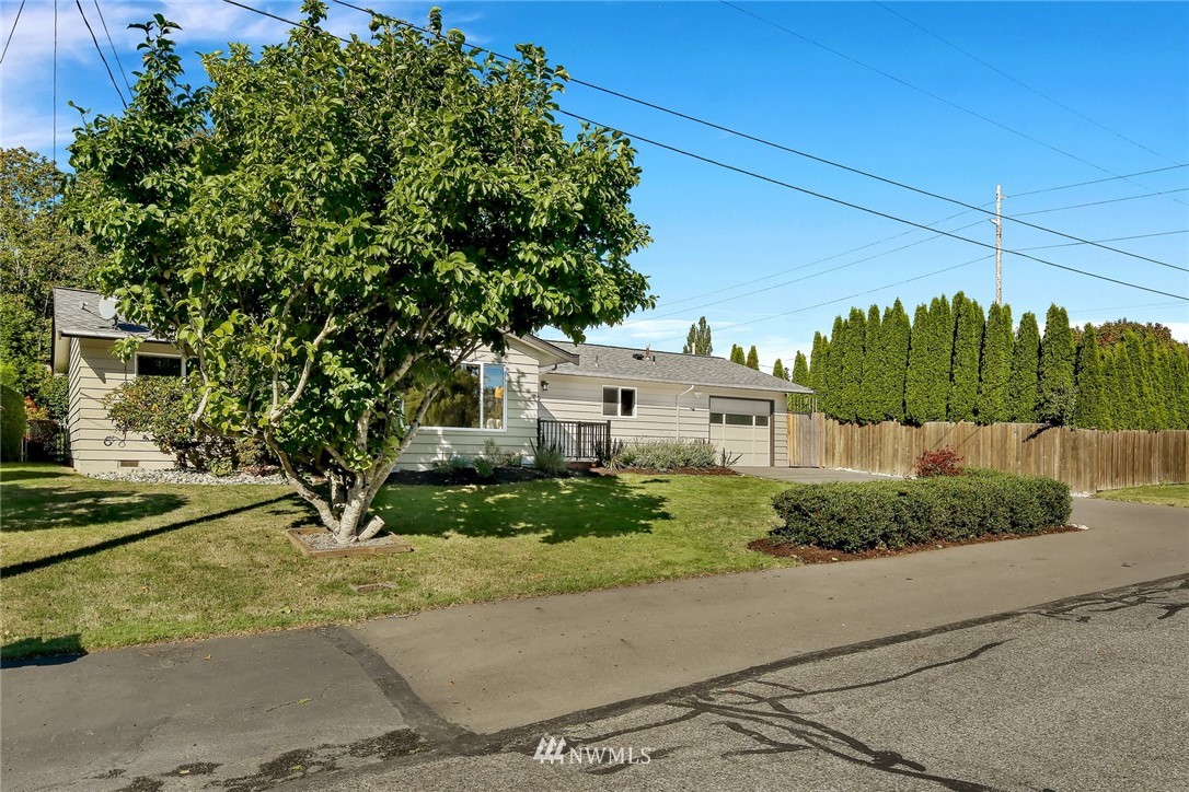 3515 Azalea Place Bellingham, WA 98225 - Photo 3 of 35 Gallery Image 3
