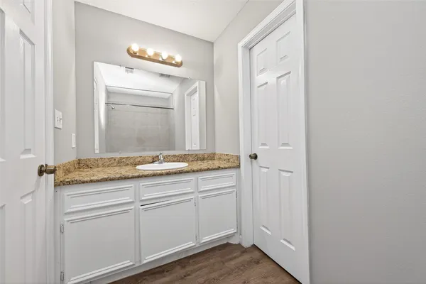 $1,675 | 7521 Dyer Street, Houston, TX 77088