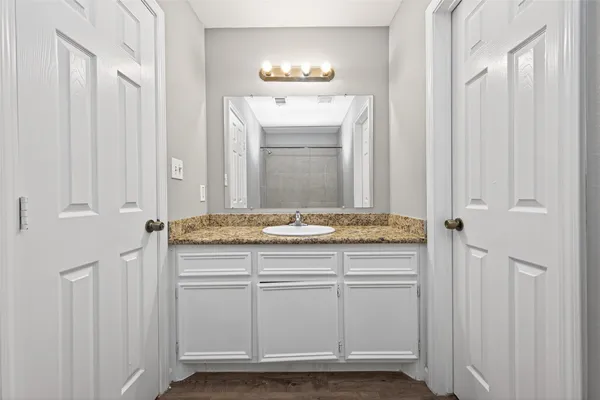 $1,675 | 7521 Dyer Street, Houston, TX 77088