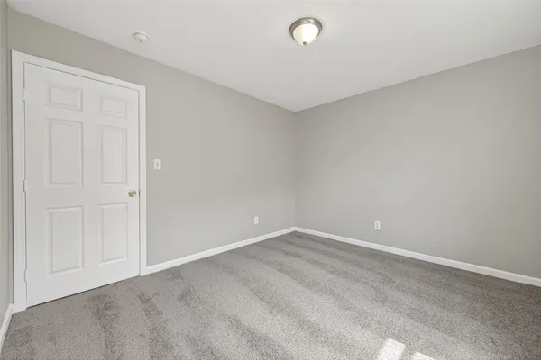 $1,675 | 7521 Dyer Street, Houston, TX 77088