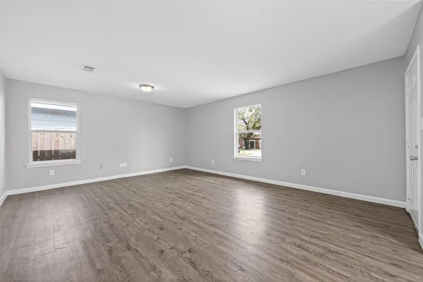 $1,675 | 7521 Dyer Street, Houston, TX 77088