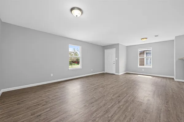 $1,675 | 7521 Dyer Street, Houston, TX 77088