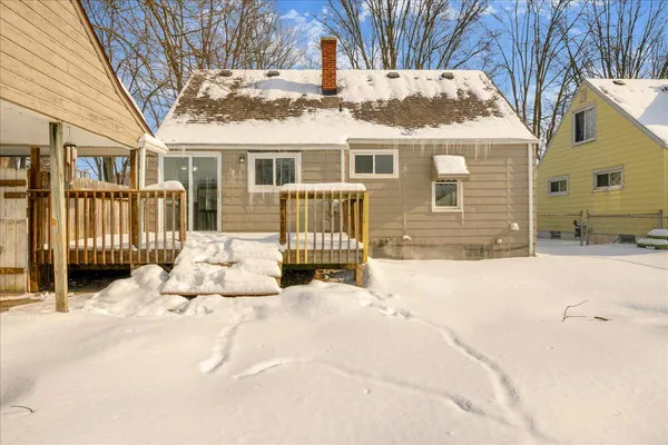 $229,000 | 1330 Minnesota Avenue, Marysville, MI 48040