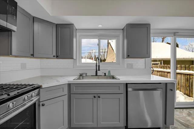 $239,000 | 1330 Minnesota Avenue, Marysville, MI 48040