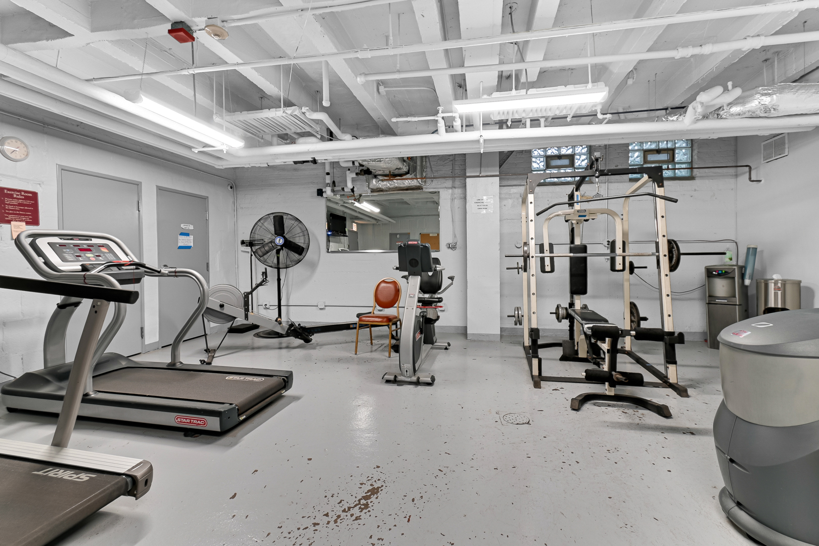 5000 South East End Avenue, Unit 2D Chicago, IL 60615 - Photo 18 of 22 a view of a room with gym equipment