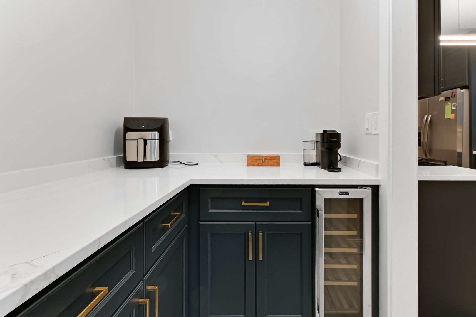 5000 South East End Avenue, Unit 2D Chicago, IL 60615 - Photo 9 of 22 a kitchen with a sink and cabinets