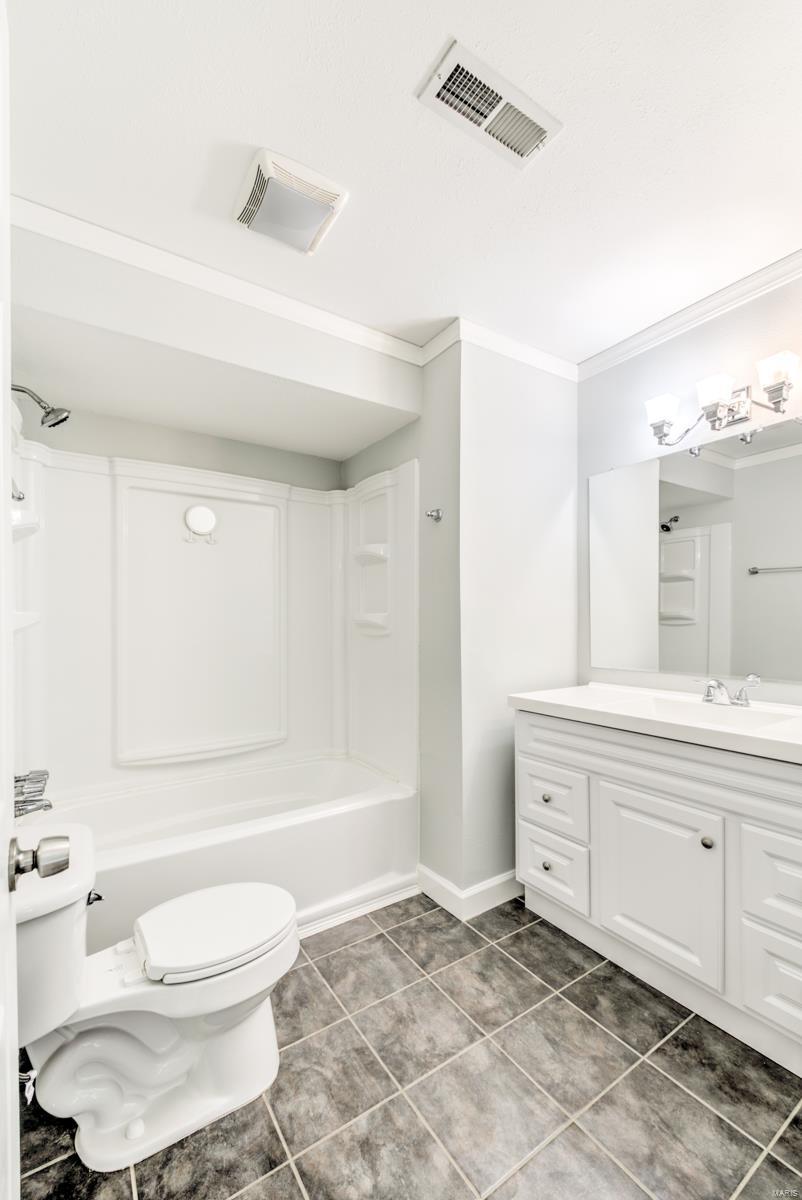 6274 Heintz Road St. Louis, MO 63129 - Photo 13 of 22
