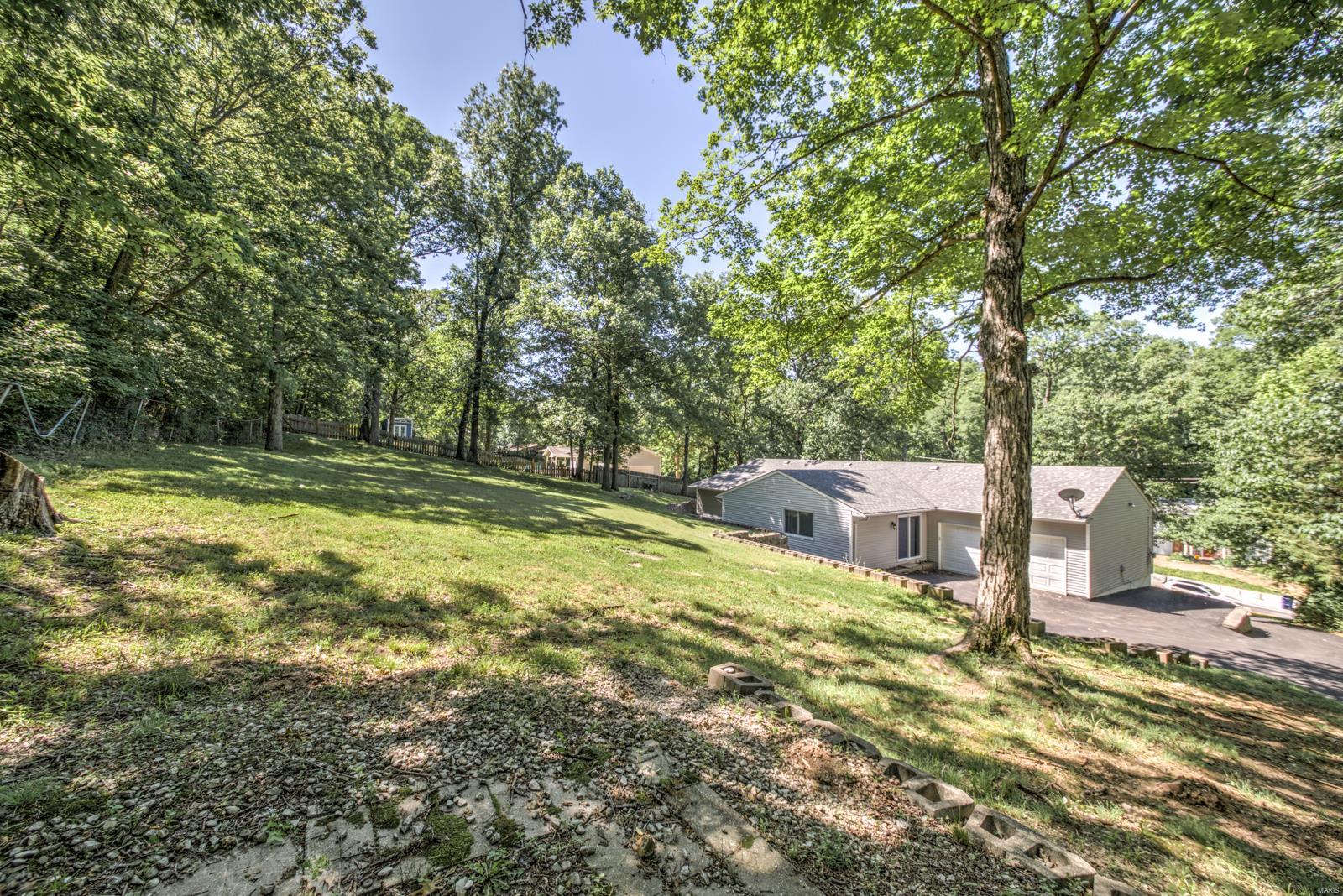 6274 Heintz Road St. Louis, MO 63129 - Photo 20 of 22
