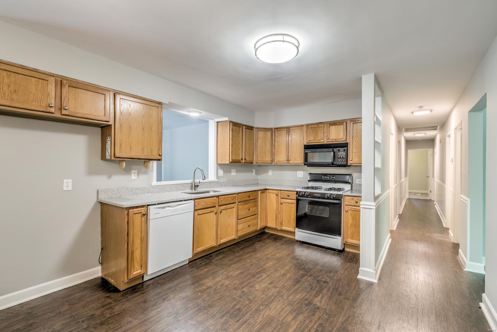6274 Heintz Road St. Louis, MO 63129 - Photo 3 of 22