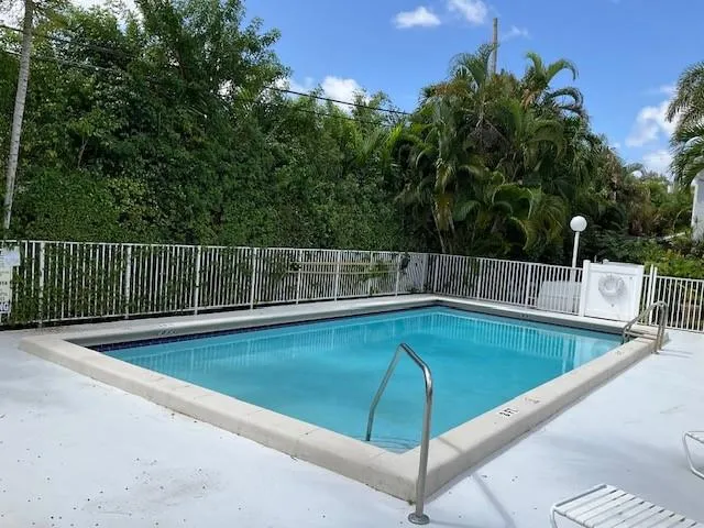 $2,650 | 2106 Northeast 44th Street, Lighthouse Point, FL 33064