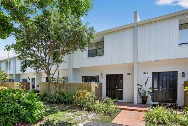 $2,650 | 2106 Northeast 44th Street, Lighthouse Point, FL 33064