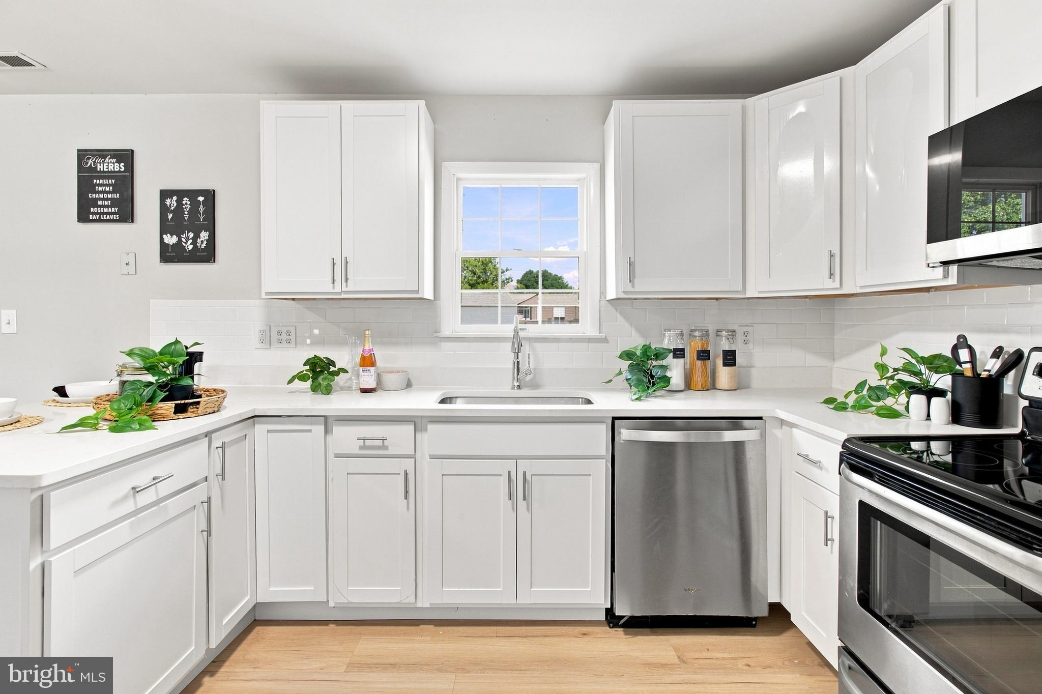 2516 Maple Road Baltimore, MD 21219 - Photo 14 of 42 Gallery Image 14