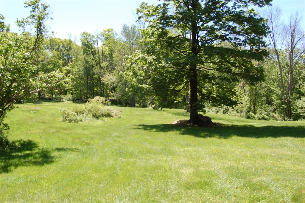 622 Spencer Road Oakham, MA 01068 - Photo 11 of 37