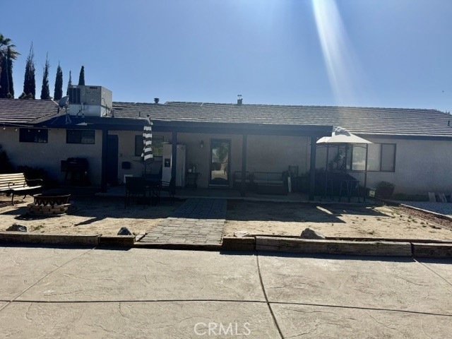 13375 Rincon Road Apple Valley, CA 92308 - Photo 44 of 72 back of home / covered patio
