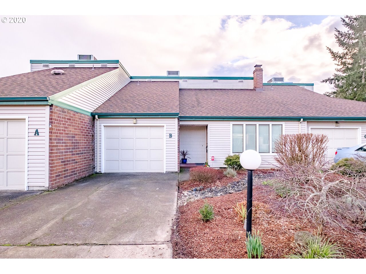 3244 Pacific Place Southwest, Unit 8 Albany, OR 97321 - Photo 1 of 24 Gallery Image 1
