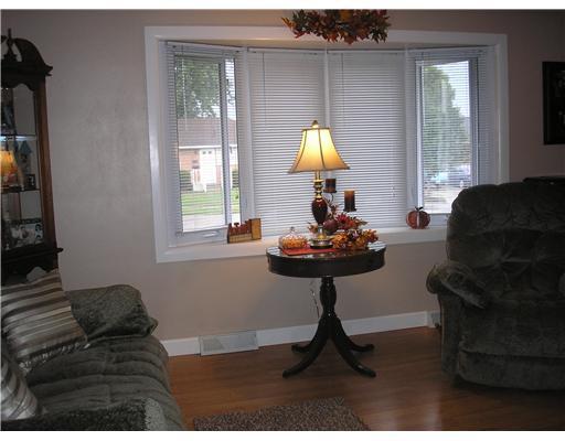 5331 Ridgewood Road East Springfield, OH 45503 - Photo 4 of 18