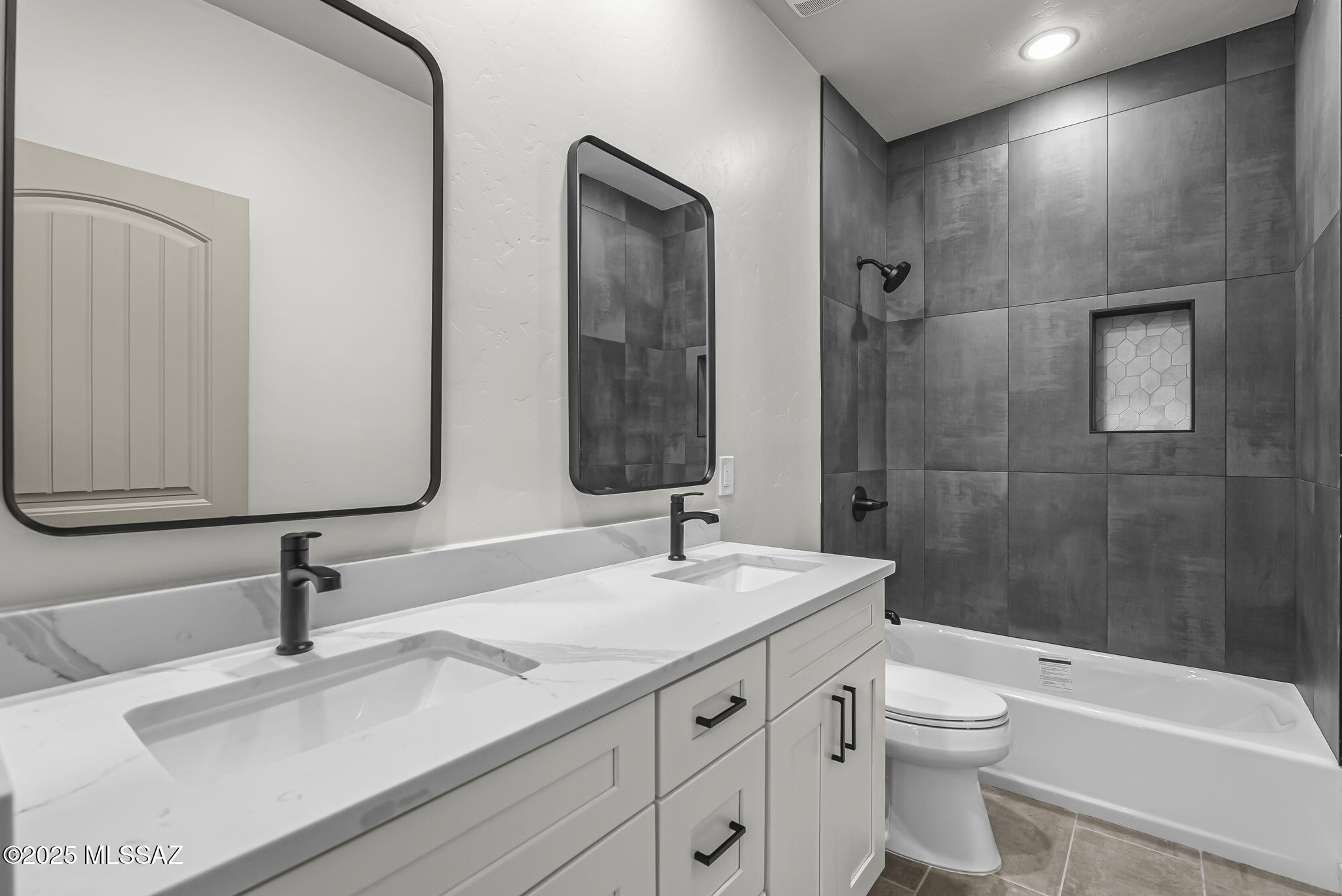 1634 Circulo Puerto Rio Rico, AZ 85648 - Photo 14 of 24