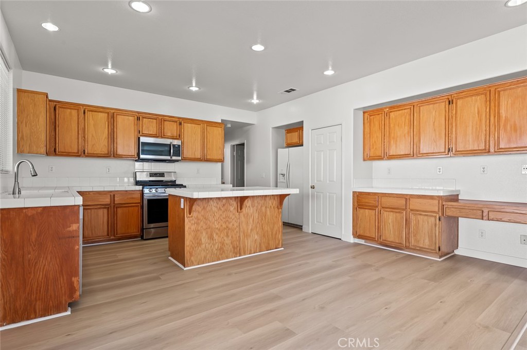 6323 Scalea Court Palmdale, CA 93552 - Photo 17 of 58