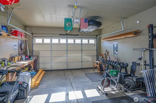 $599,000 | 8129 152nd St Court East, Puyallup, WA 98375