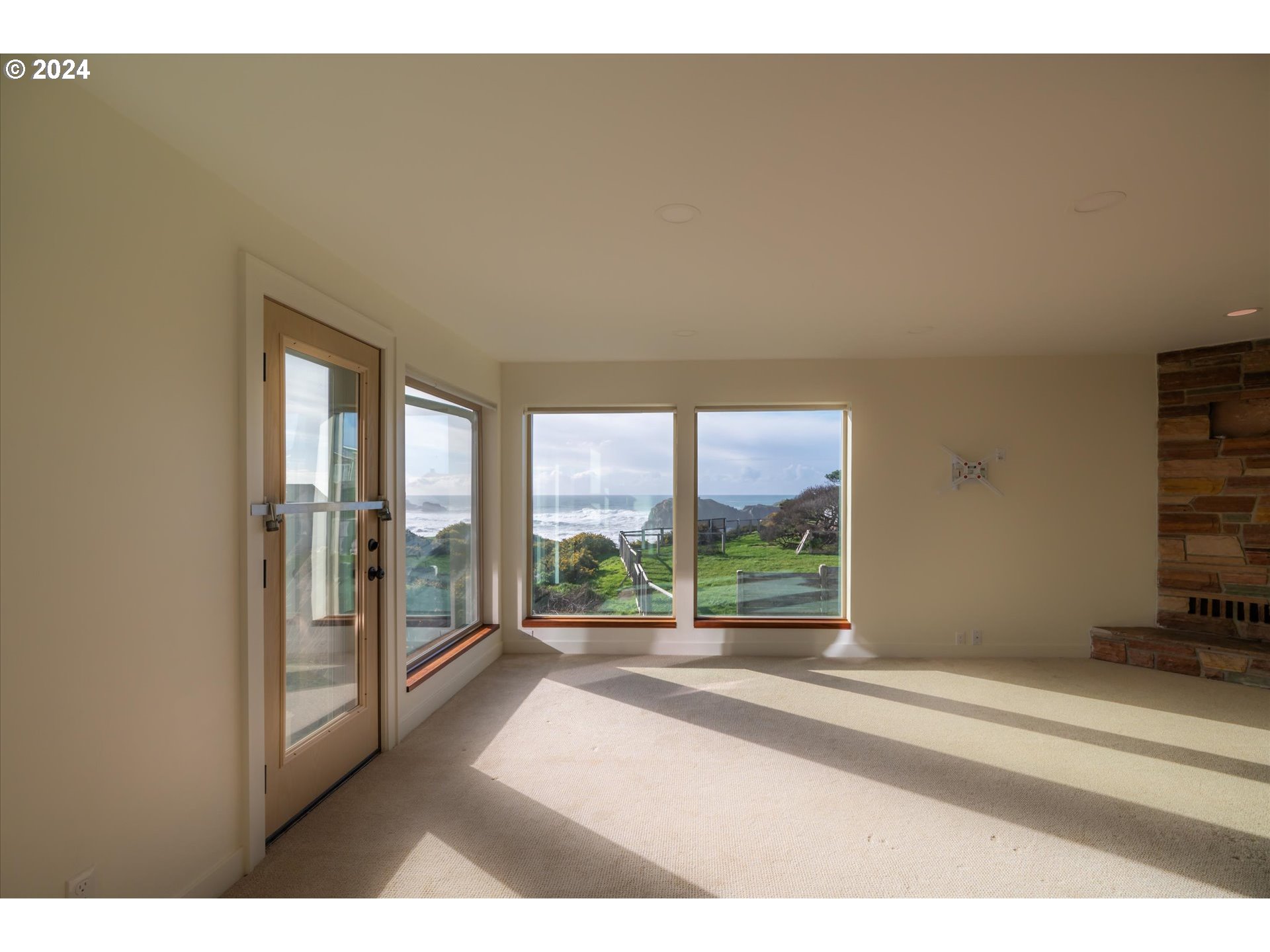 1190 Beach Loop Road Bandon, OR 97411 - Photo 23 of 39