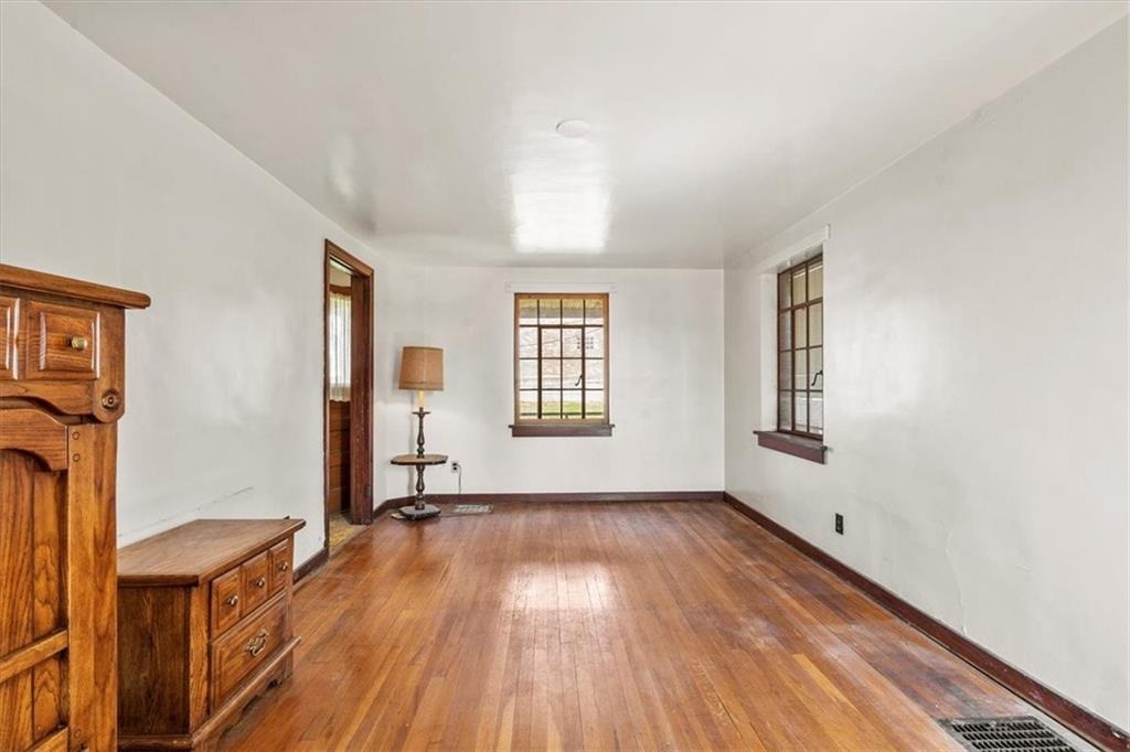 49 Elmwood Road Pittsburgh, PA 15209 - Photo 7 of 25 Gallery Image 7