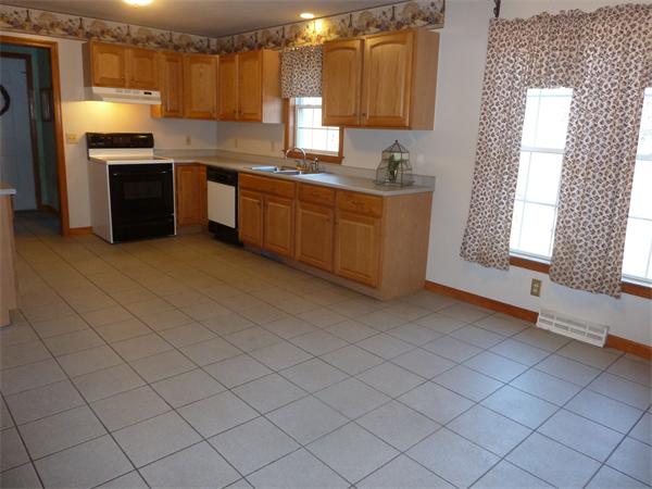 226 Bumstead Road Monson, MA 01057 - Photo 4 of 15