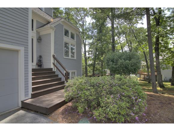 421 Elk Run Road, Unit 421 Hudson, NH 03051 - Photo 3 of 31