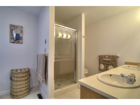421 Elk Run Road, Unit 421 Hudson, NH 03051 - Photo 22 of 31