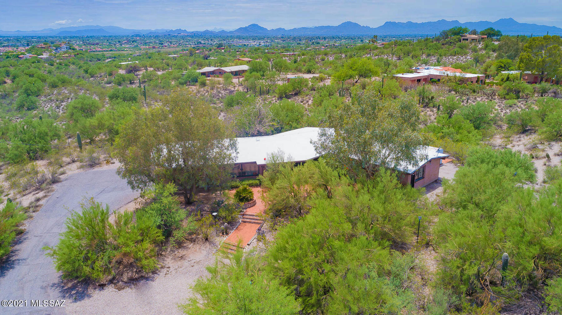 4261 North Swan Road Tucson, AZ 85718 - Photo 33 of 42 Gallery Image 33