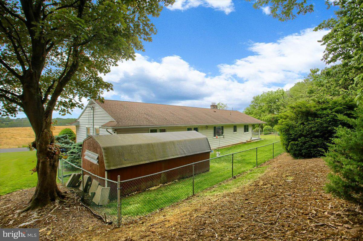 112 South Ridge Road Boiling Springs, PA 17007 - Photo 16 of 19 Gallery Image 16