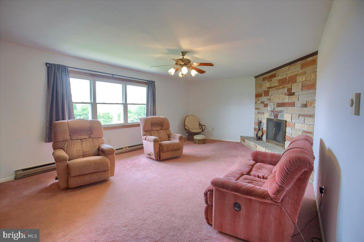 112 South Ridge Road Boiling Springs, PA 17007 - Photo 7 of 19 Gallery Image 7