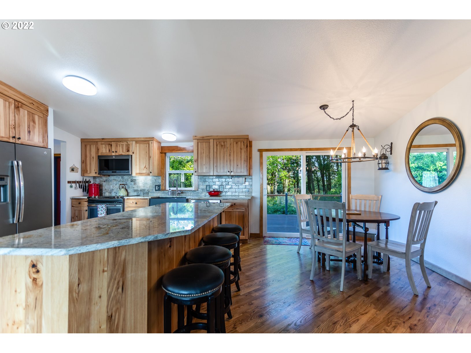 28244 Ferguson Road Junction City, OR 97448 - Photo 8 of 32