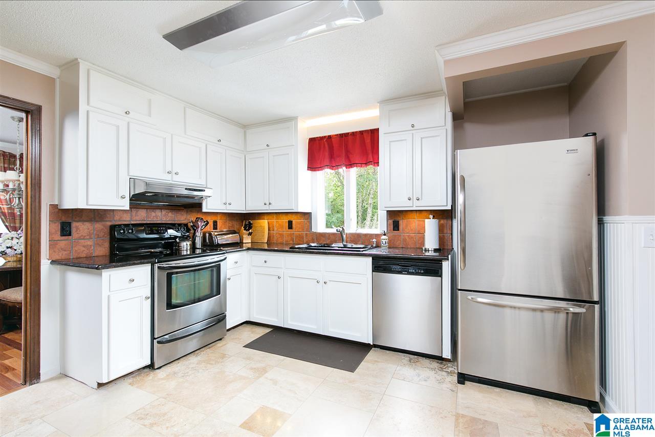 64 Shades Crest Road Birmingham, AL 35226 - Photo 11 of 39