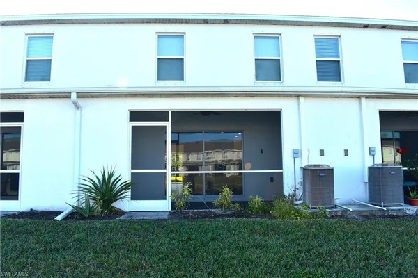 $2,400 | 15062 Wildflower Circle, Naples, FL 34119