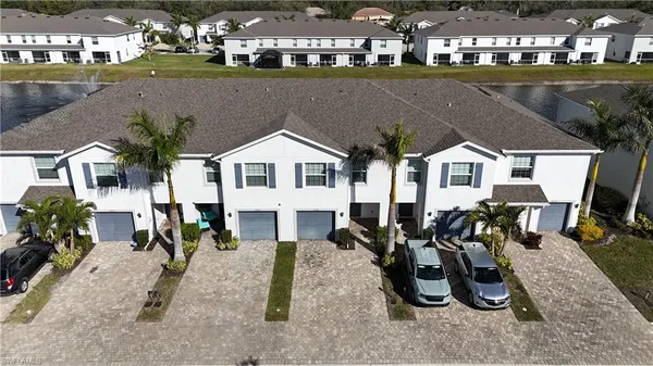 $2,400 | 15062 Wildflower Circle, Naples, FL 34119