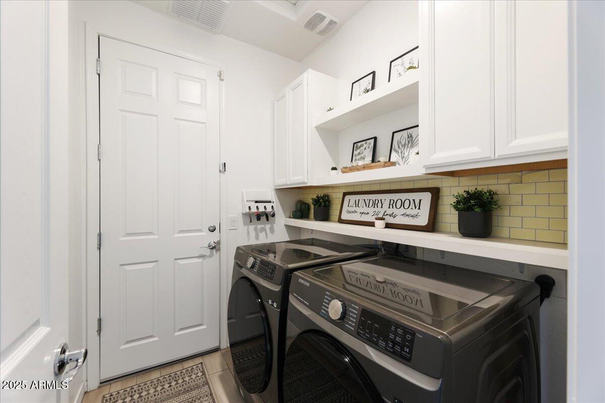 3890 East Dublin Street Gilbert, AZ 85295 - Photo 18 of 26 22-Laundry