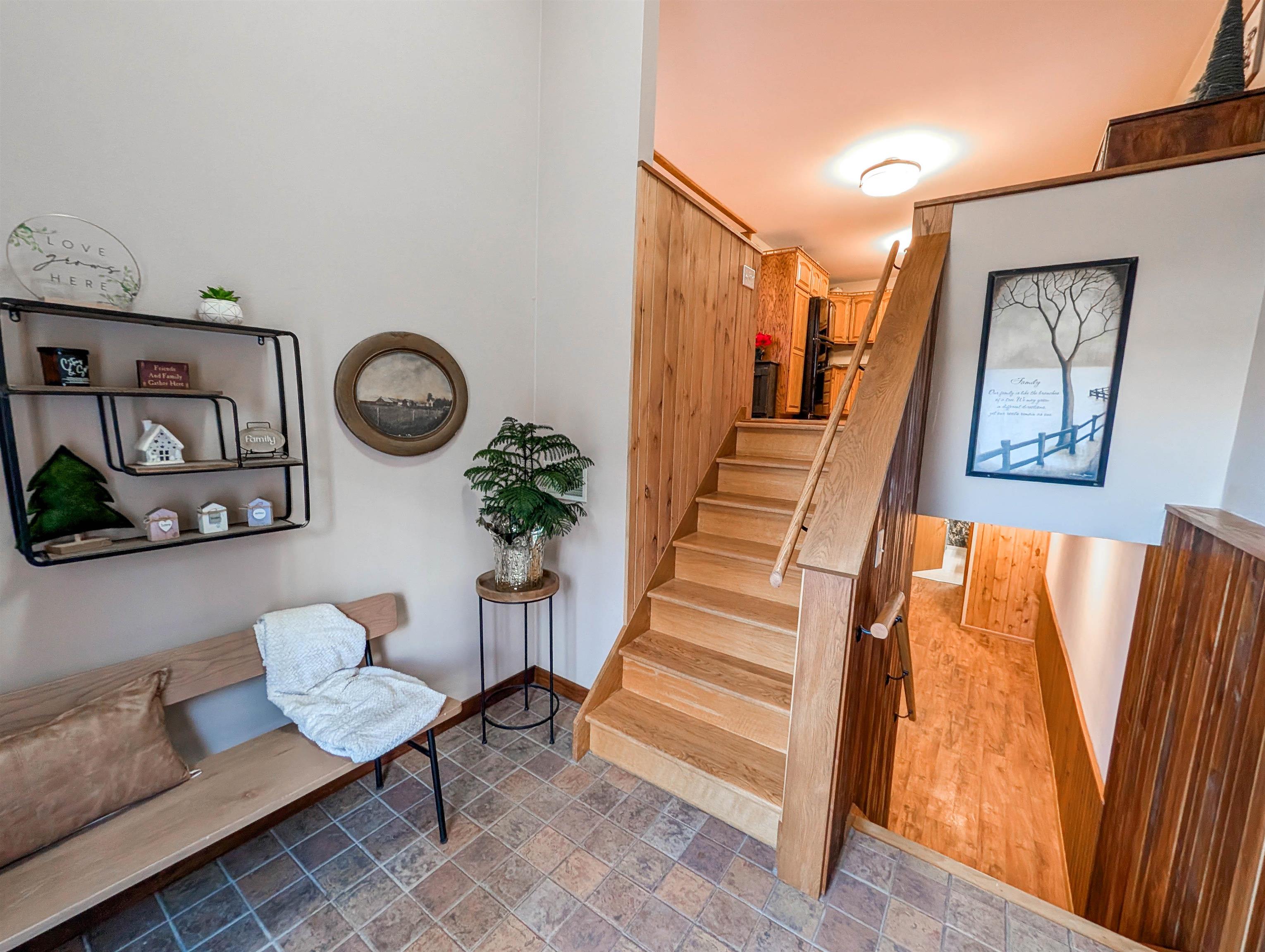 S11798 County Rd G Spring Green, WI 53588 - Photo 13 of 35