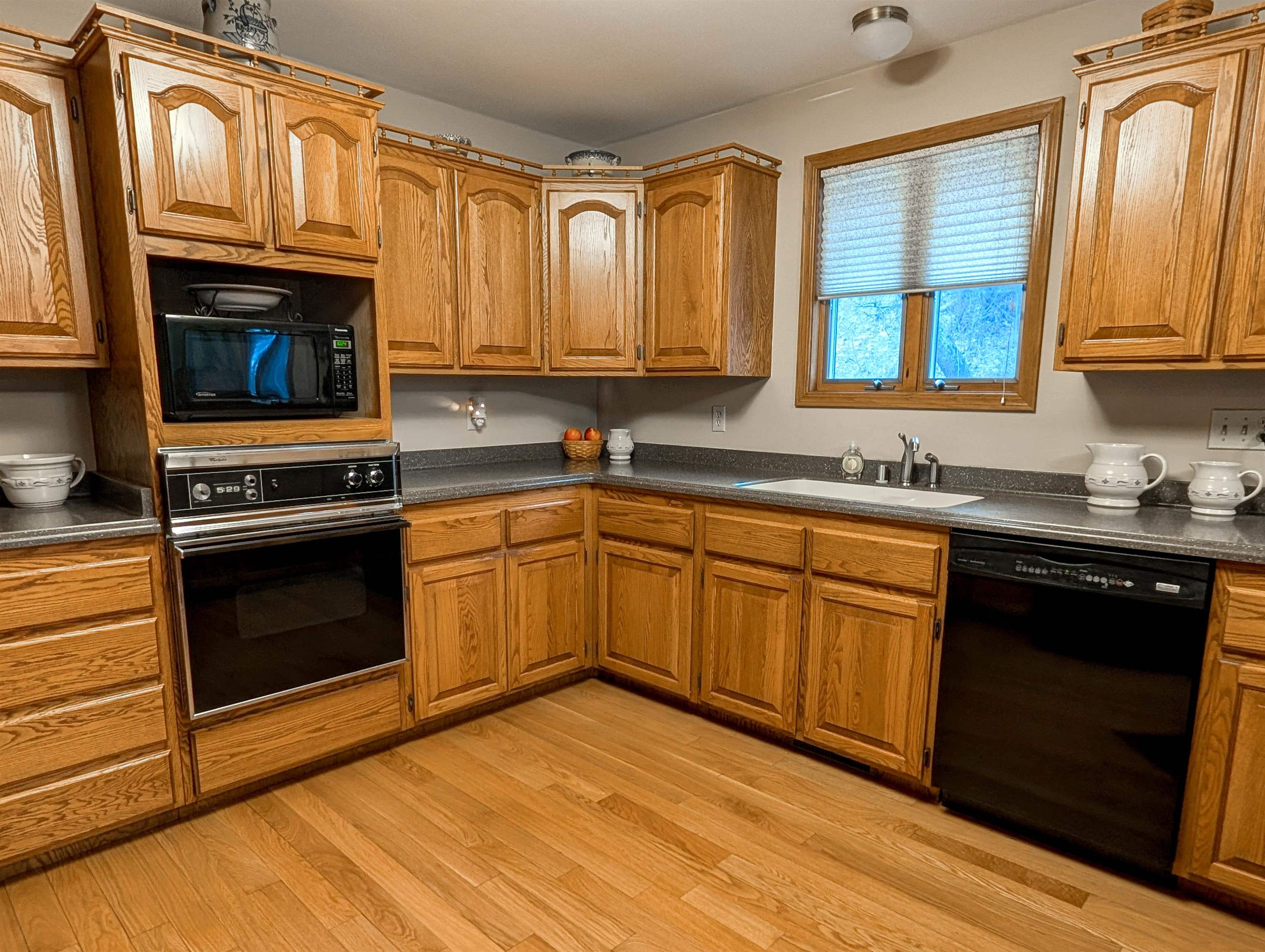 S11798 County Rd G Spring Green, WI 53588 - Photo 19 of 35