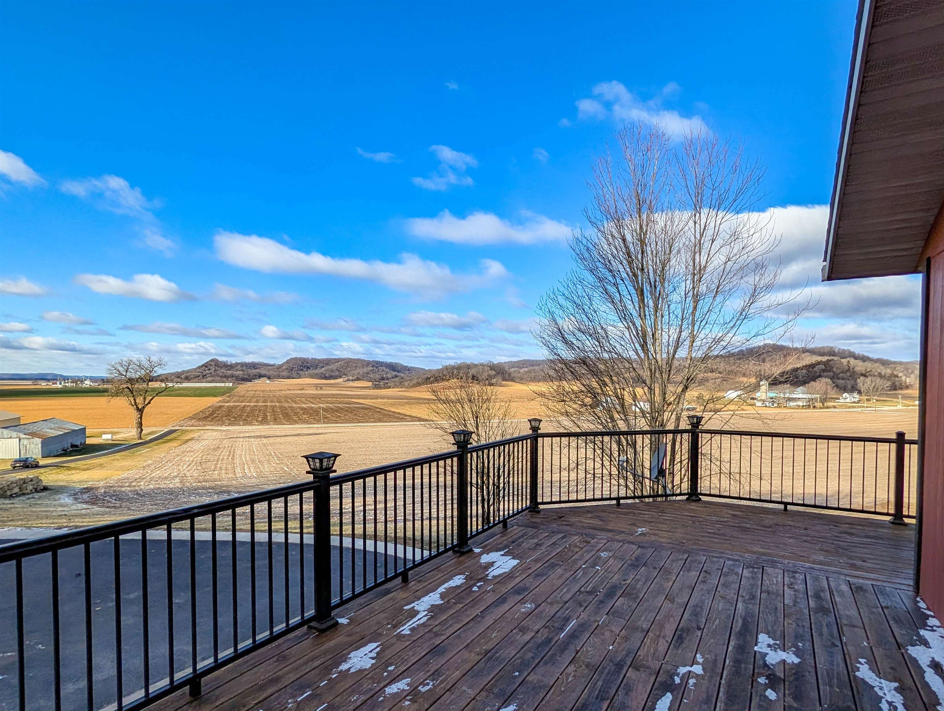 S11798 County Rd G Spring Green, WI 53588 - Photo 10 of 35