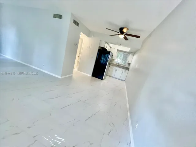 $1,575 | 2616 Northeast 14th Avenue, Unit 2, Wilton Manors, FL 33334
