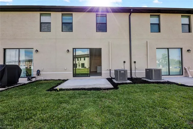 a view of building with outdoor space