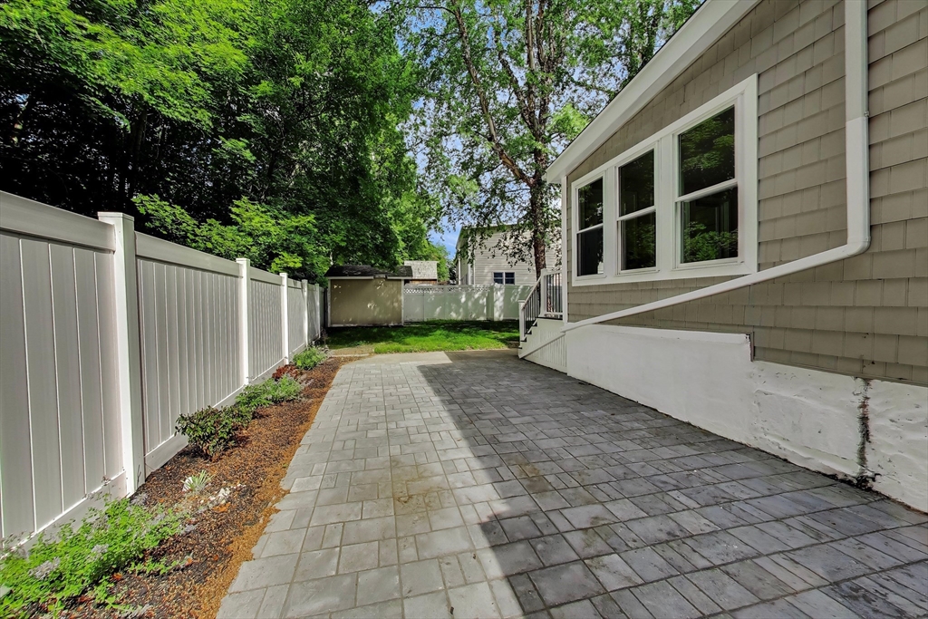 52 Middlesex Street, Unit 52 Winchester, MA 01890 - Photo 37 of 41