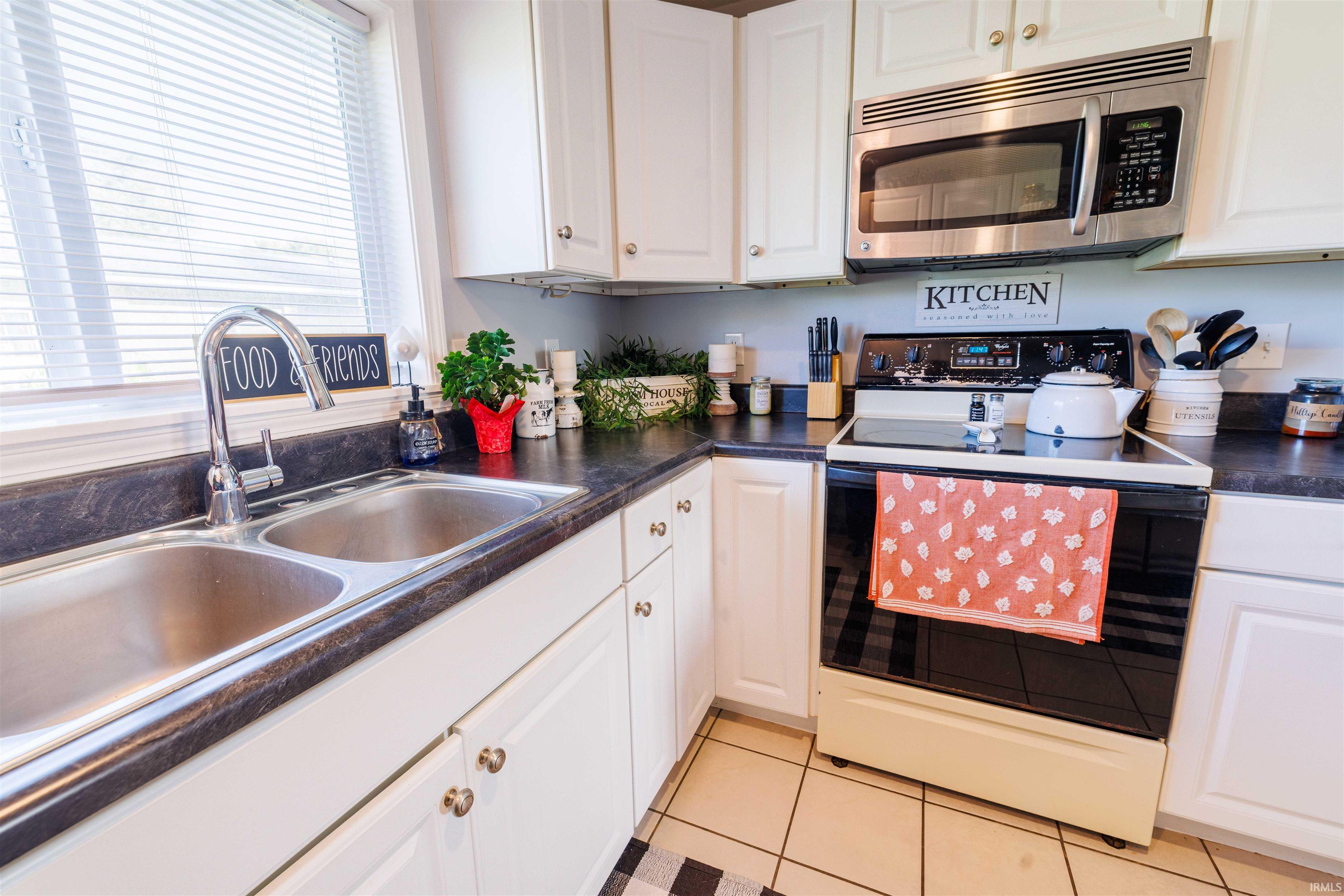 207 Guthrie Road Bedford, IN 47421 - Photo 14 of 36