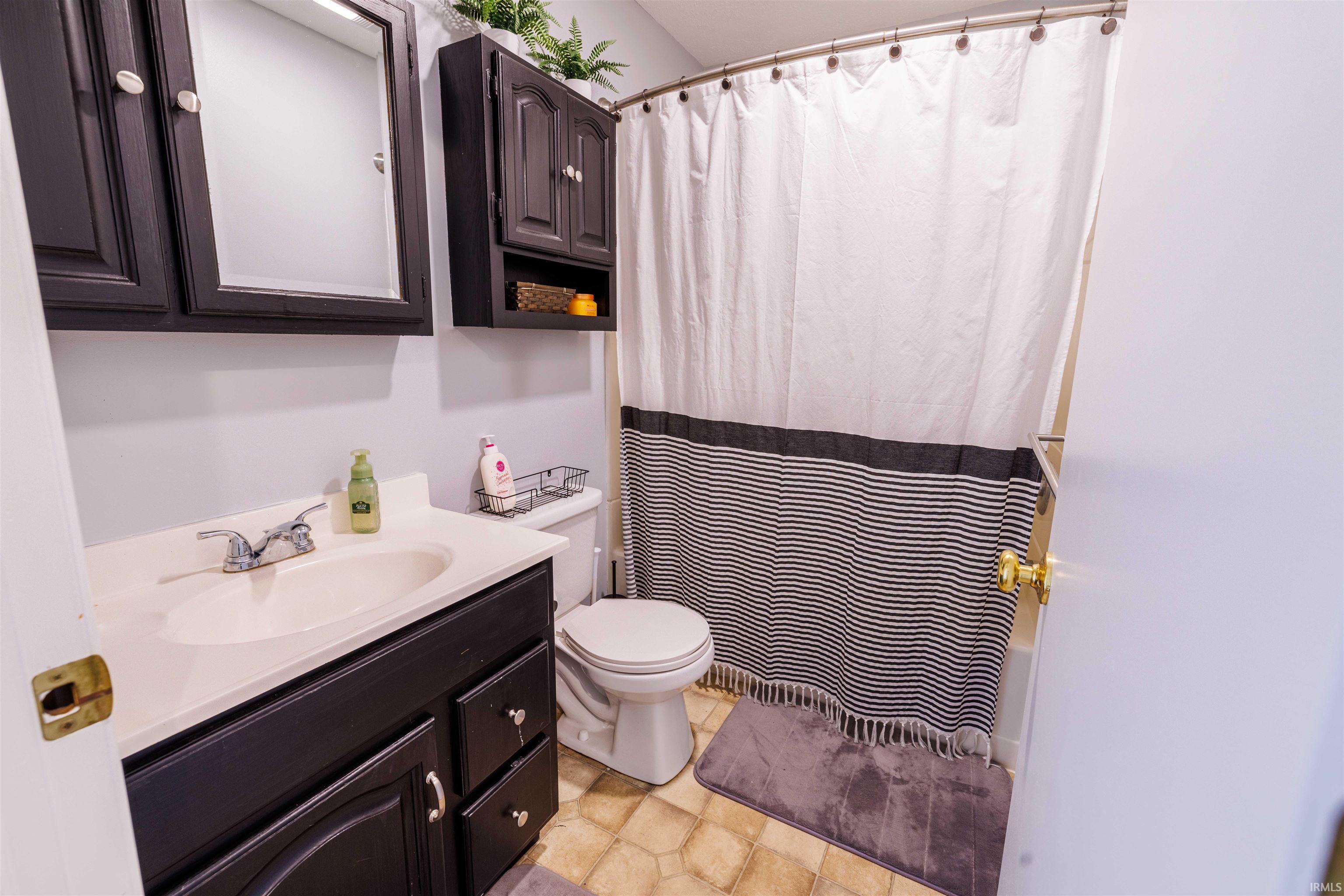 207 Guthrie Road Bedford, IN 47421 - Photo 15 of 36