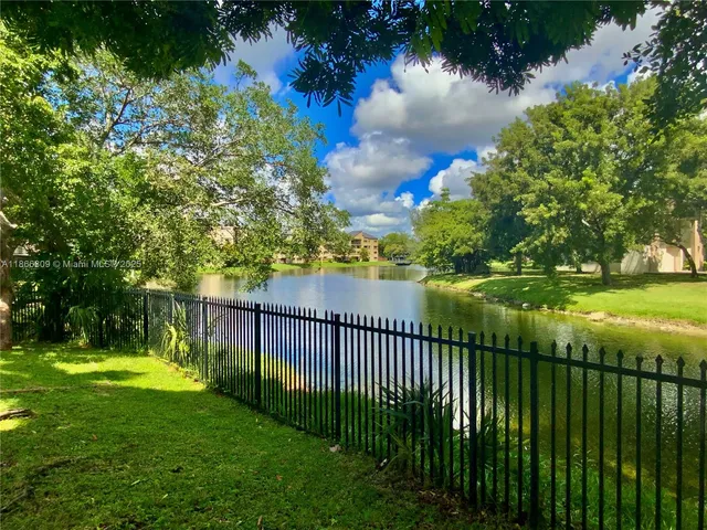 $289,000 | 7024 Southwest 114th Place, Unit A52, Miami, FL 33173