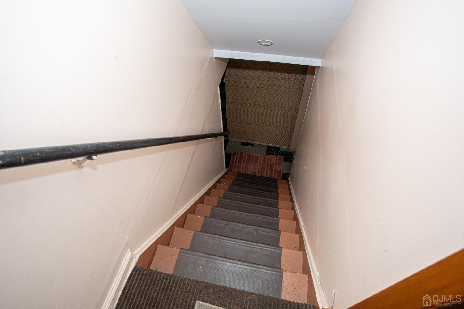 9 Becker Drive Sayreville, NJ 08859 - Photo 29 of 39 a view of entryway