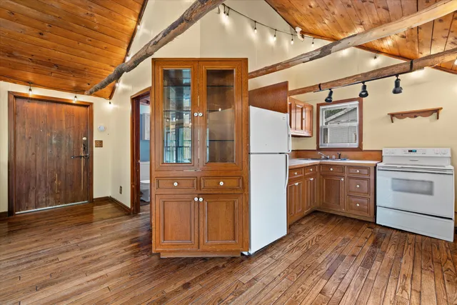 $1,775,000 | 794 Emerald Drive, Erin, WI 53027