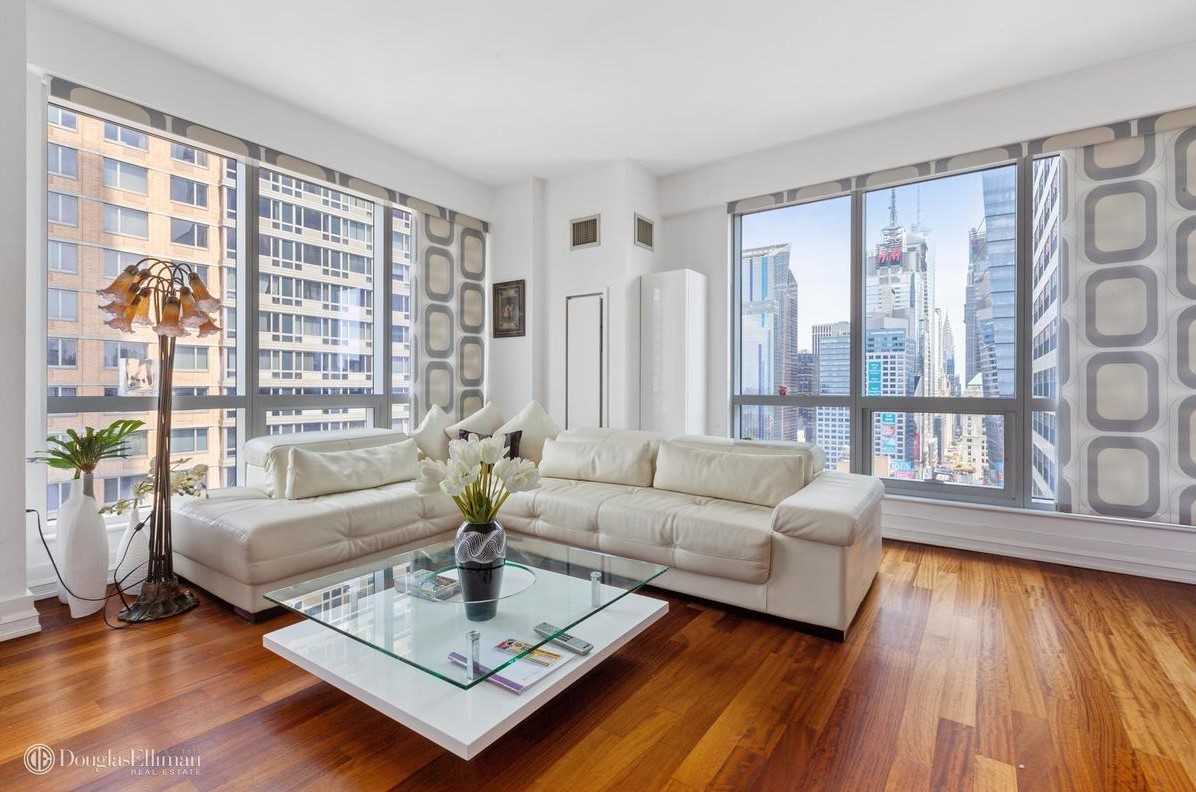 350 West 42nd Street, Unit 33D Manhattan, NY 10036 - Photo 3 of 16