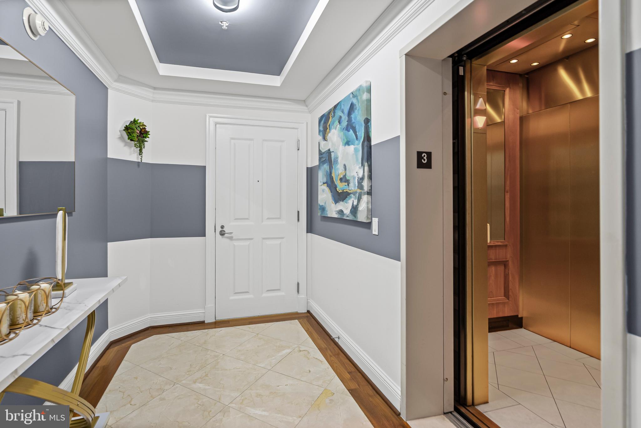 801 Key Highway, Unit 345 Baltimore, MD 21230 - Photo 2 of 57 Inviting Entryway
