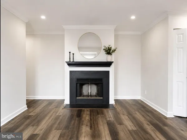 $215,000 | 6081 Majors Lane, Columbia, MD 21045